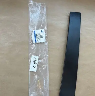 Ford Focus Trim molding 1360967
