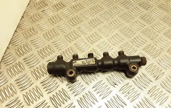 Volvo V50 Fuel main line pipe 9654592680