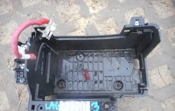 Renault Laguna III Battery box tray 