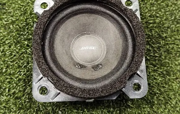 Renault Koleos II Panel speaker 281564093R 3560760010