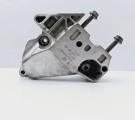 Volkswagen Touran I Engine mounting bracket 06F199207H