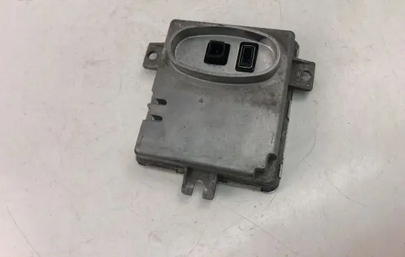 BMW 3 E90 E91 Xenon control unit/module 6948180