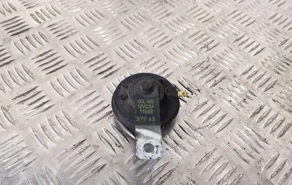 Subaru Forester SJ Horn signal 37F43