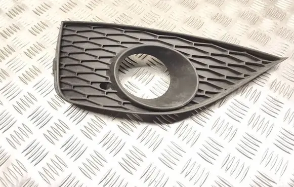 Seat Ibiza IV (6J,6P) Front fog light trim/grill 6J0853665A M8726