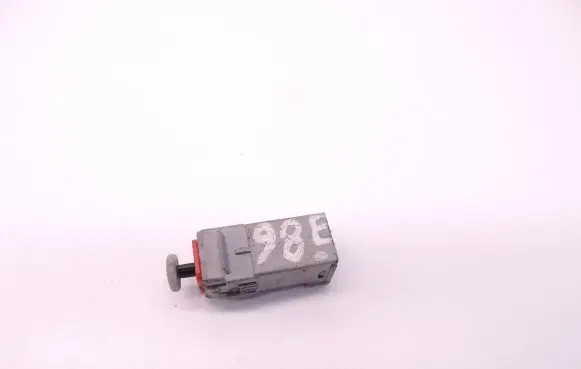 Opel Astra H Clutch pedal sensor 55701396 869619858 D98