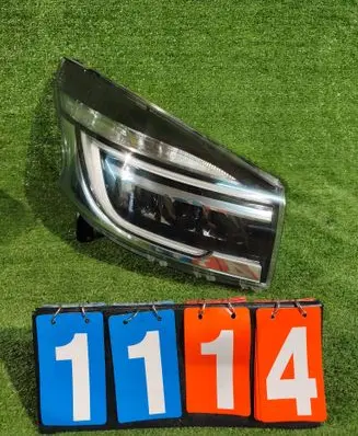 Renault Trafic III (X82) Headlight/headlamp 