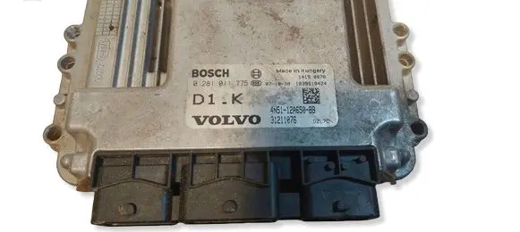 Volvo V50 Engine control unit/module ECU 0281011775 31211076 4N5112A650BB