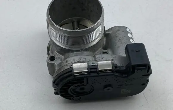 Audi Q5 SQ5 Throttle valve 06K133062AG