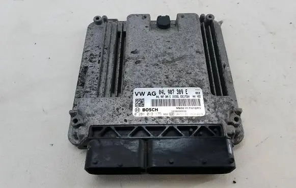 Skoda Rapid (NH) Engine control unit/module ECU 04L907309E