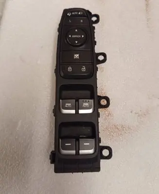 KIA Niro Electric window control switch 93570G5700 20190624 T6Q0424