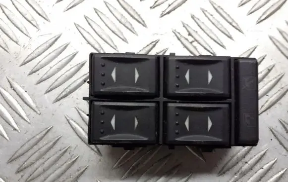 Ford Mondeo Mk III Front door window switch trim 3S7T14A132BA