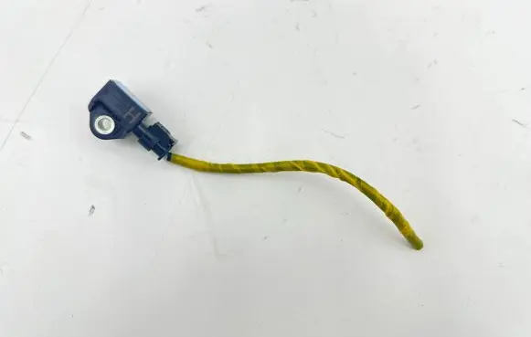 Subaru Outback (BT) Airbag deployment crash/impact sensor 98237AN00A 102216UZ3