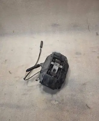 BMW 7 E38 Front brake caliper
