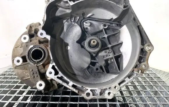 Opel Astra J Manual 5 speed gearbox 55575539