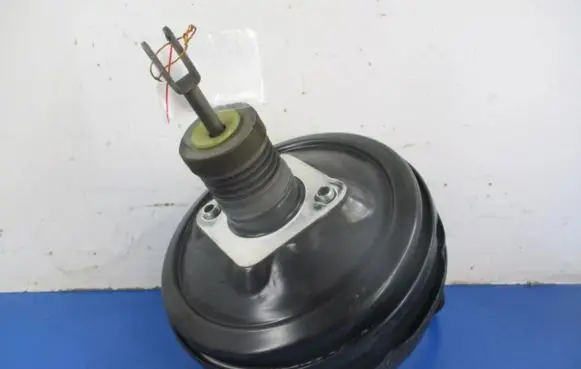 Alfa Romeo 159 Brake booster 51747489