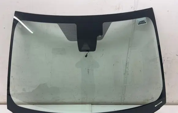 Toyota C-HR I Front windscreen/windshield window 86485F4020