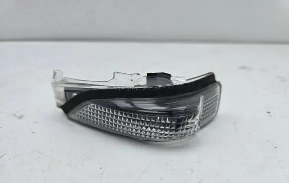 Toyota Auris E180 Mirror indicator light 20496253