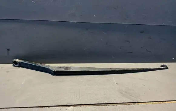 BMW 3 E46 Front wiper blade arm