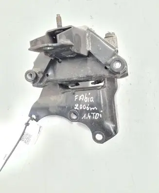 Skoda Fabia Mk1 (6Y) Engine mount bracket 6Q0199555