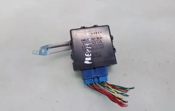 Toyota Previa (XR30, XR40) II Day light relay 8264212050