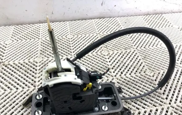 Audi TT TTS RS Mk3 8S Gear shift rod 8S1713023R