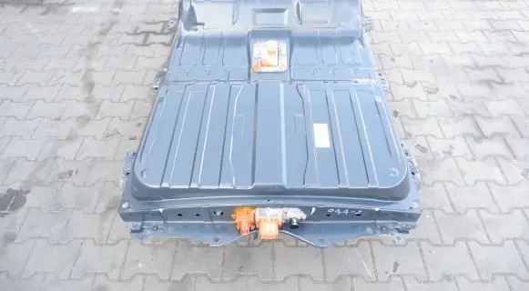 Nissan Leaf II (ZE1) Hybrid / electric car battery 295B05SH0A