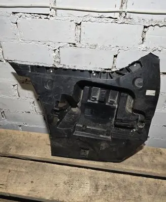 BMW 5 F10 F11 Rear bumper mounting bracket 15857711 7184767