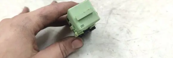 BMW 3 E46 Other relay 8373700