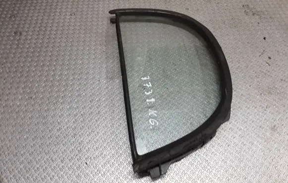 Toyota Yaris Rear vent window glass 