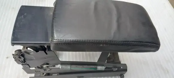 Volkswagen PASSAT B5.5 Armrest
