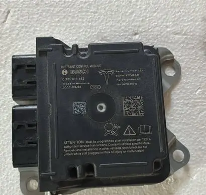 Tesla Model Y Airbag control unit/module 151287600B 1512876