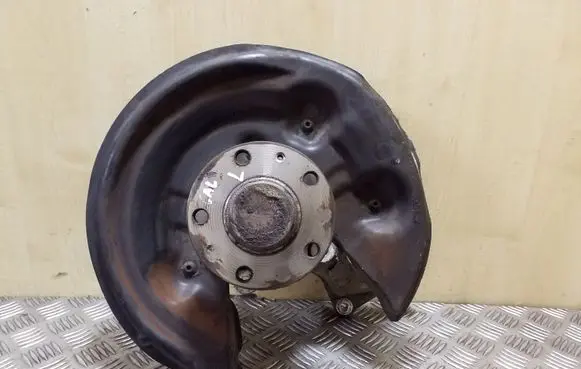 Volkswagen Eos Rear wheel hub spindle/knuckle 3C0505435