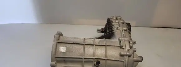 Gearbox transfer box case