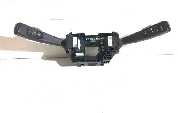 Volvo V70 Wiper turn signal indicator stalk/switch 31275025
