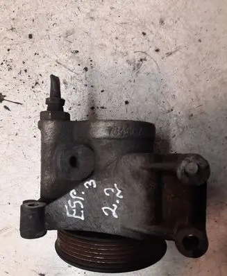 Renault Espace III Power steering pump 7846075
