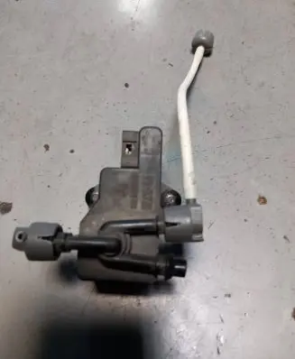 Mercedes-Benz C W202 Turbo solenoid valve 2028000578