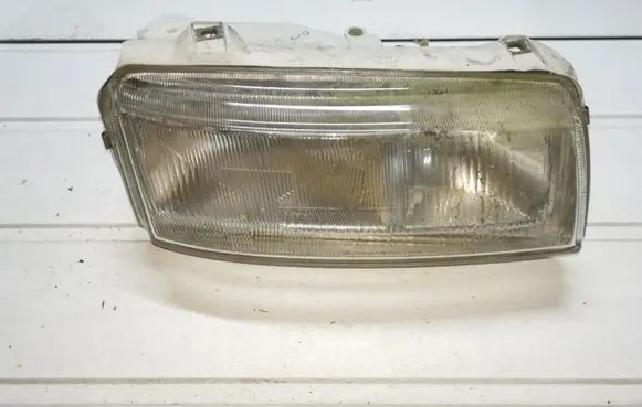 Volkswagen PASSAT B4 Headlight/headlamp 14197000