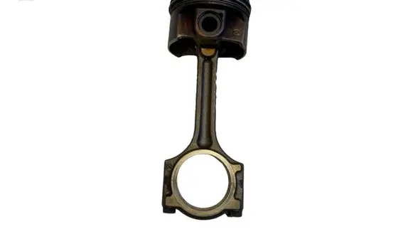 Nissan Qashqai Piston with connecting rod