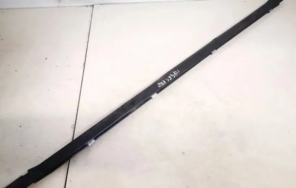 Opel Combo C Front door glass trim molding 