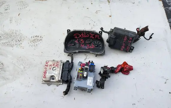 Fiat Doblo Engine control unit/module 55283467