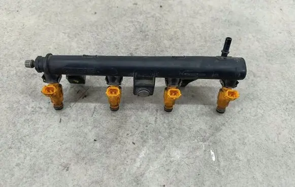 Citroen C3 Fuel main line pipe 9655833580