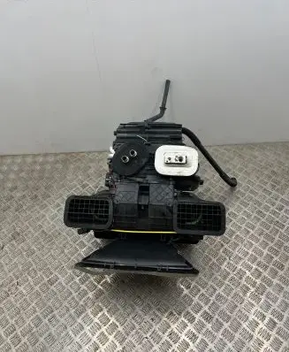 Renault Trafic III (X82) Interior heater climate box assembly 272701779R VT62869C 022632002