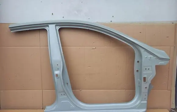 Hyundai i10 Pillar (middle) 