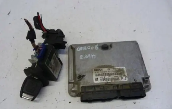 Engine ECU kit and lock set