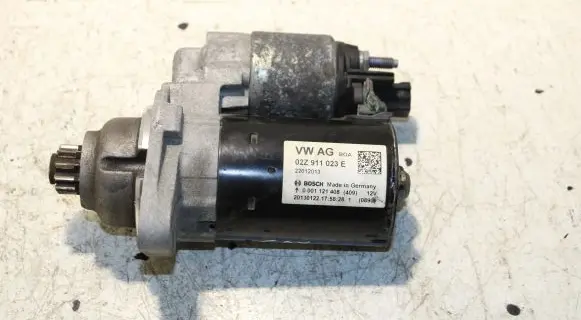 Skoda Octavia Mk2 (1Z) Starter motor 02Z911023E