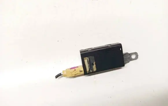 Peugeot RCZ Antenna control unit ym40500380a