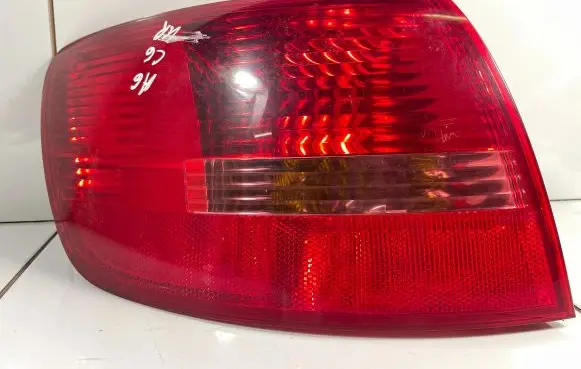 Audi A6 S6 C6 4F Rear/tail lights 89034302