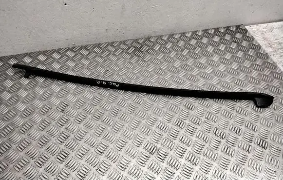 Chrysler Pacifica Rubber seal sliding door (on door) 6818872273
