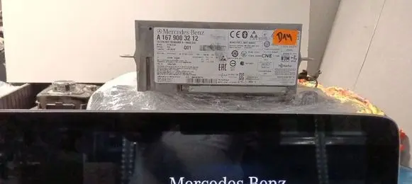 Mercedes-Benz GLE W167 Radio/CD/DVD/GPS head unit A1679003212