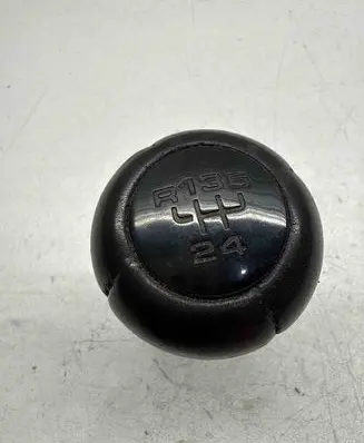 Volkswagen PASSAT B4 Gear lever shifter trim leather/knob 